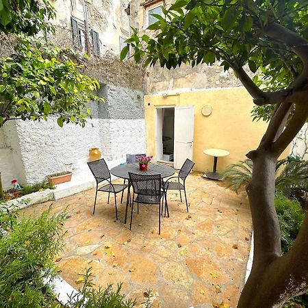 Traditional House With Ivy Garden Corfu  ภายนอก รูปภาพ