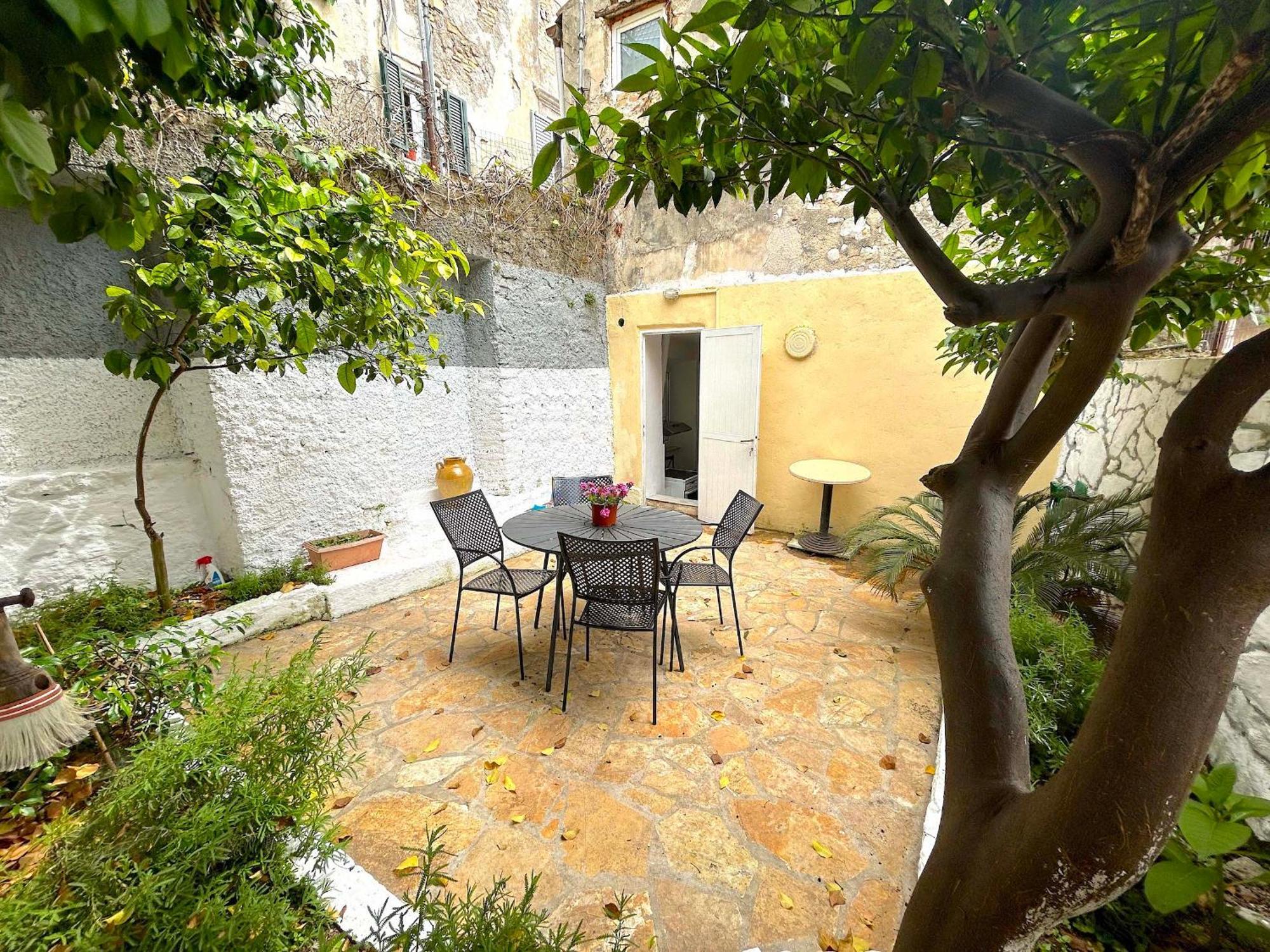 Traditional House With Ivy Garden Corfu  ภายนอก รูปภาพ